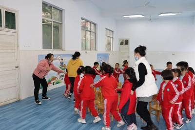 保育“精”于心，让爱更专业——记东坪镇智多星幼儿园保育员专业能力大比拼